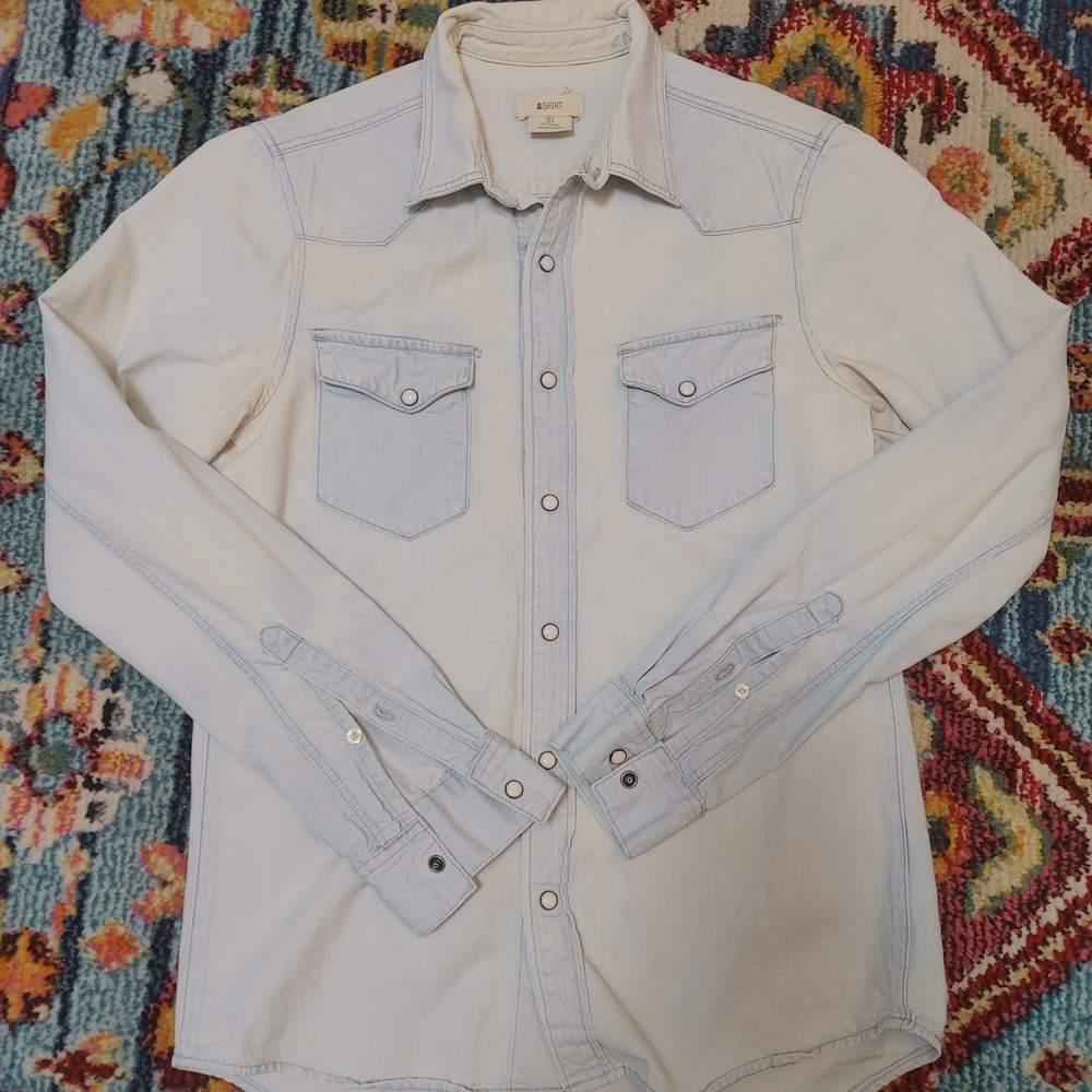 &Shirt Pearl Snap Light Wash Cotton Shirt